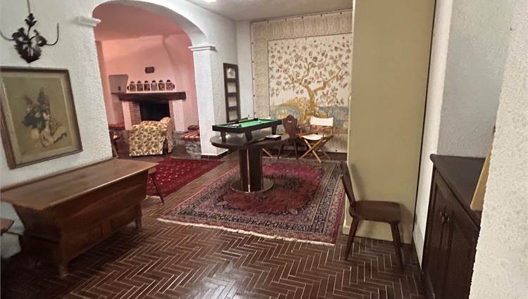 piano sotto